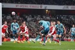 开云体育app-南安普敦-轻取普雷斯顿，主场保持不败气势如虹()