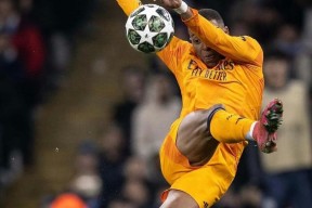 开云体育入口-皇马前锋连续进球，积极备战下一轮比赛！()