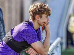 kaiyun sports-斯鲁特斯克对纳夫田  第1张